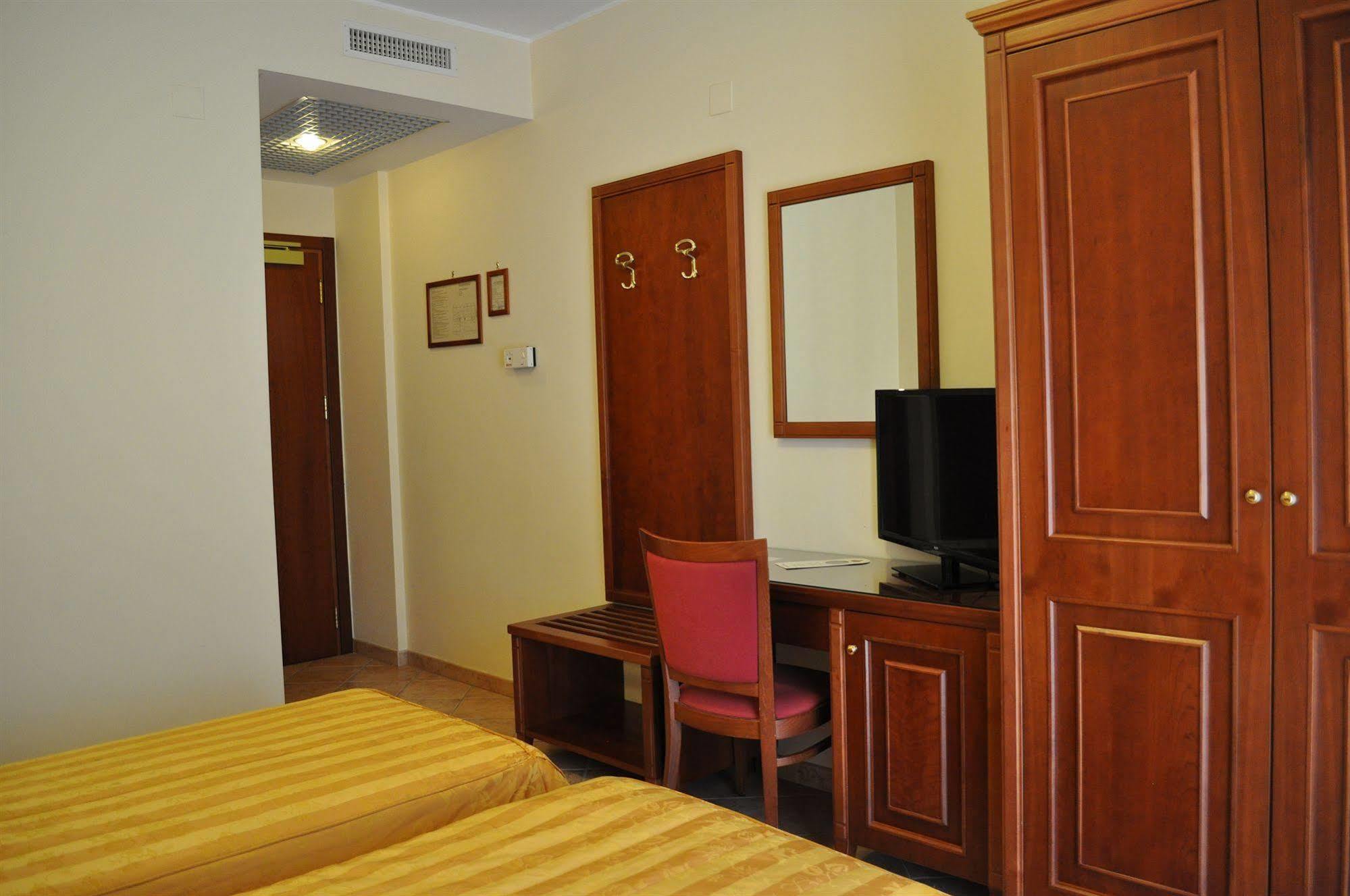 Hotel Ristorante Rossemi San Giovanni Rotondo Extérieur photo
